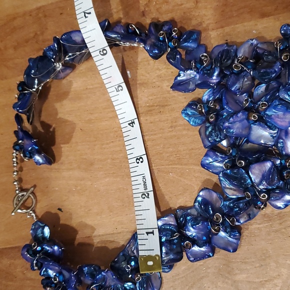 Blue Shell Flower & Bead Bid Statement Necklace - Picture 7 of 7